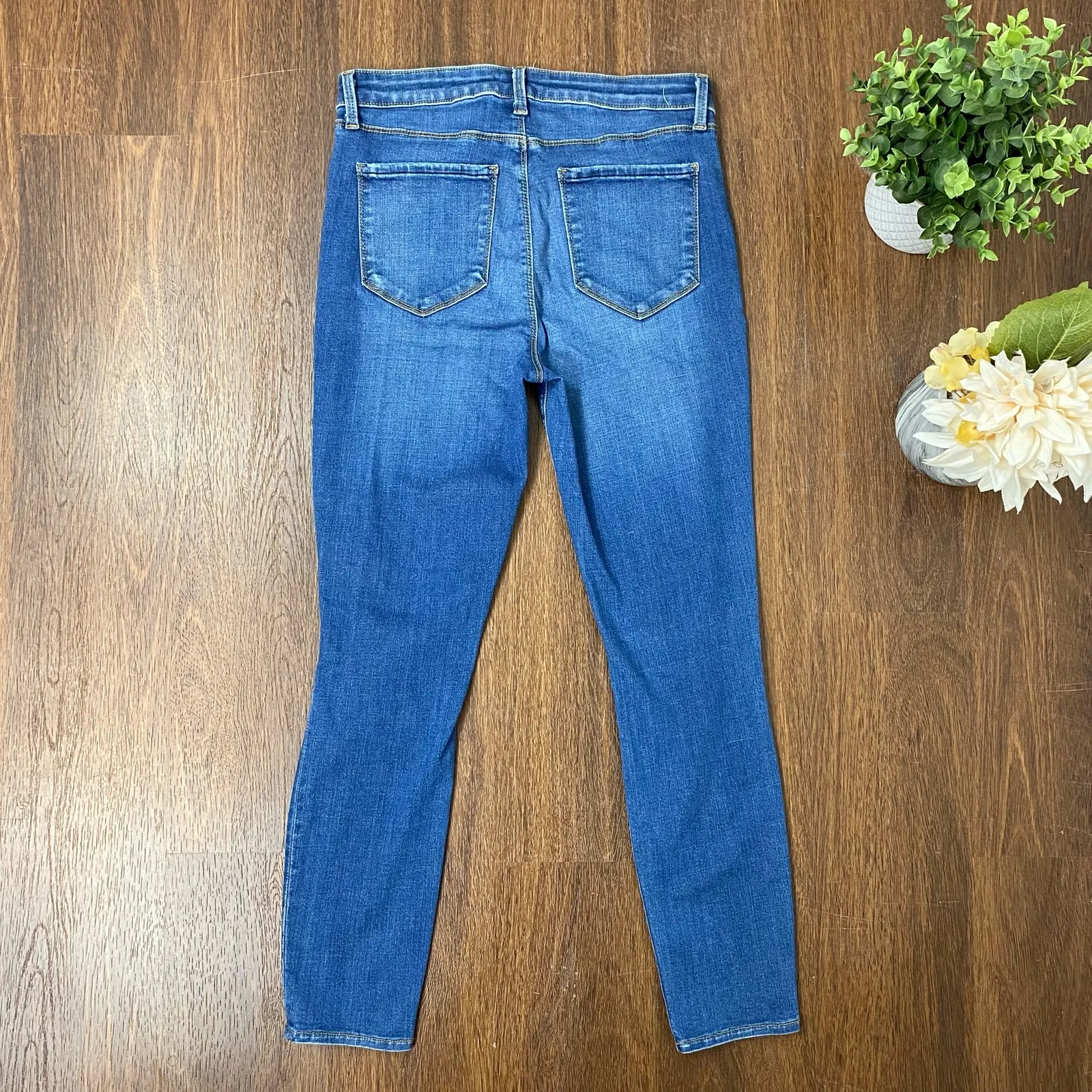 L'agence Distressed Margot High-Rise Light Breeze Cropped Skinny Jeans 28/6 - Image 5