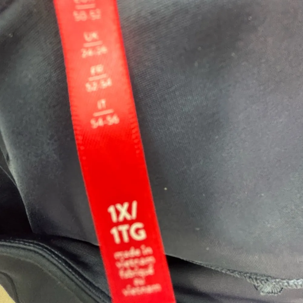 SPANX 1X Black Support Pants in Darkest Navy Like New! - Image 4