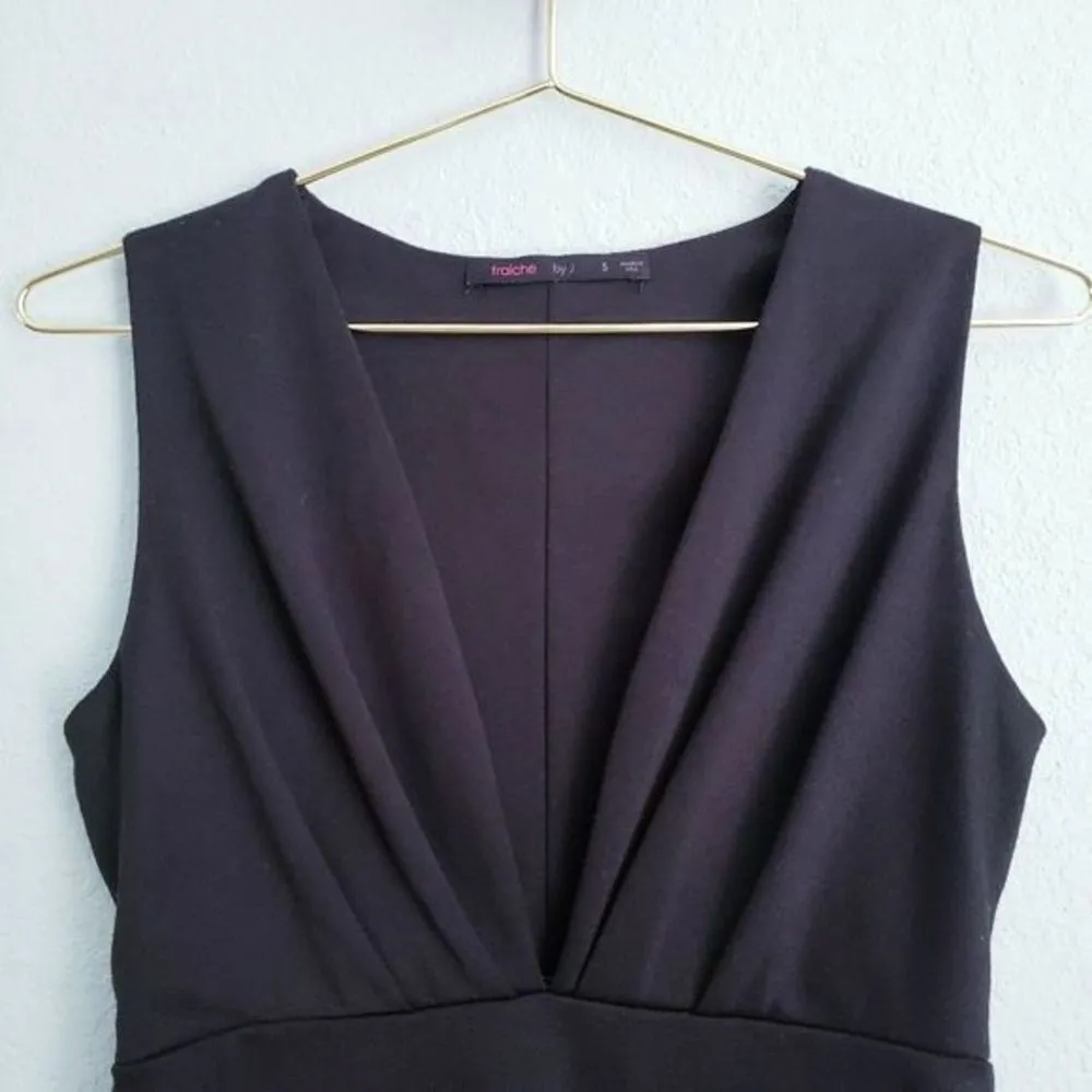 Fraiche by J Plunging Jersey‎ Little Black Dress - Image 3