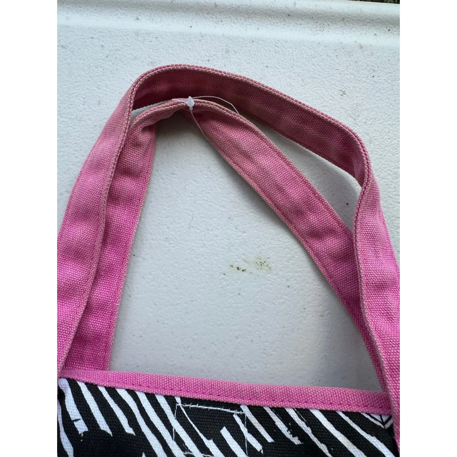 Roxy  100% Cotton Got For It Heart Graphics Strips Hook Loop Closure Tote Bag - Image 4