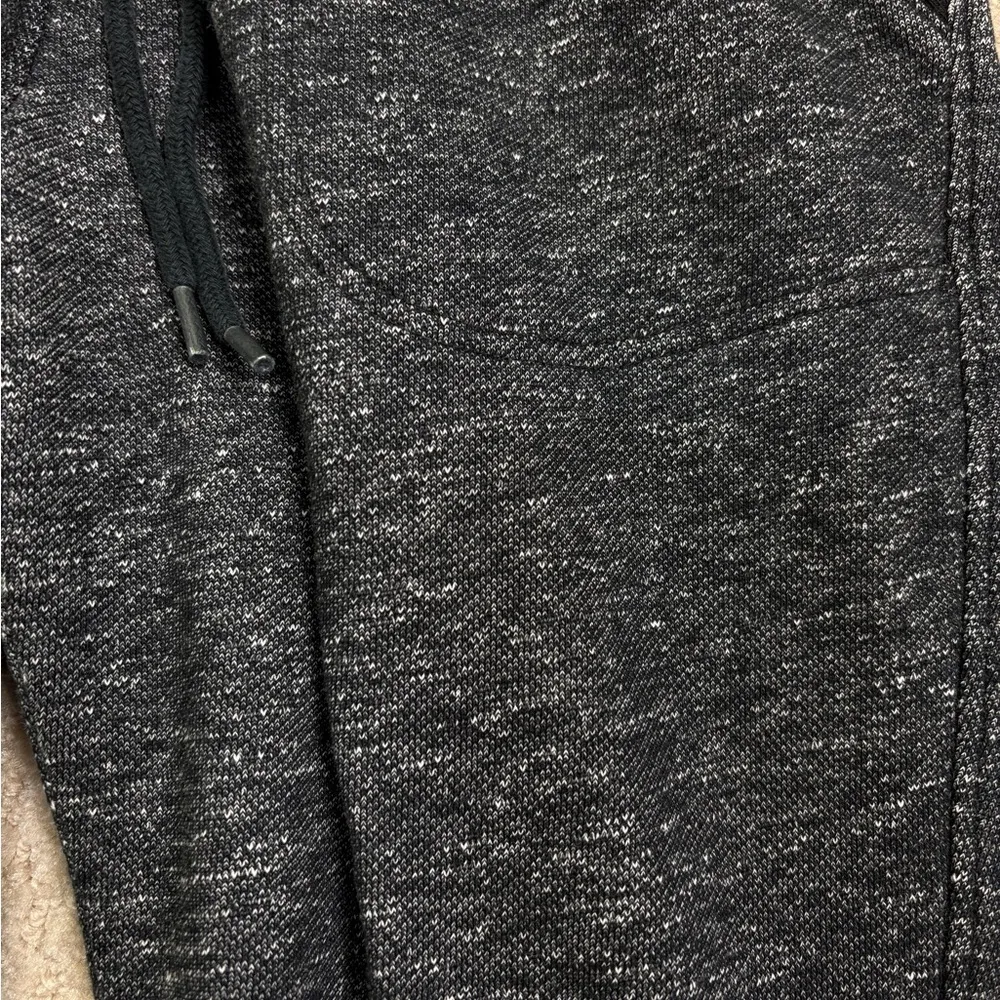 ⭐️GAP Heathered Black Jogger Sweatpants - Image 4