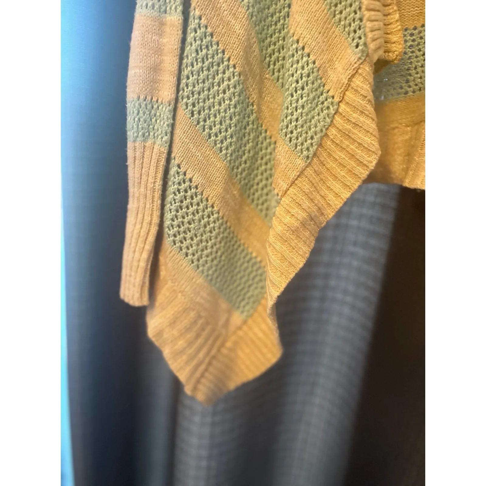 Cardigan‎ - Image 4