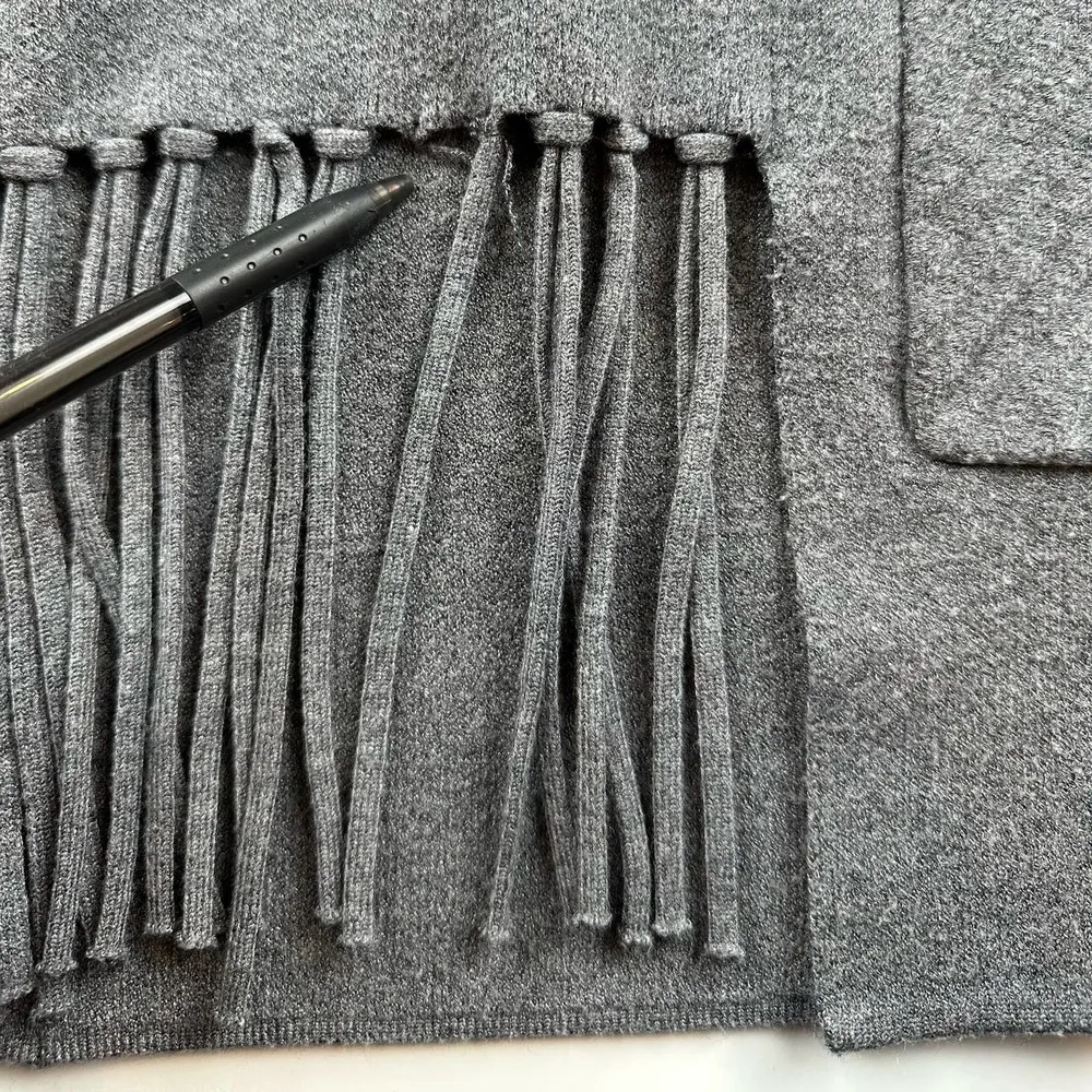 Tahari Gray Open Front Sweater Fringe Detail Pockets Cardigan Size Medium - Image 11