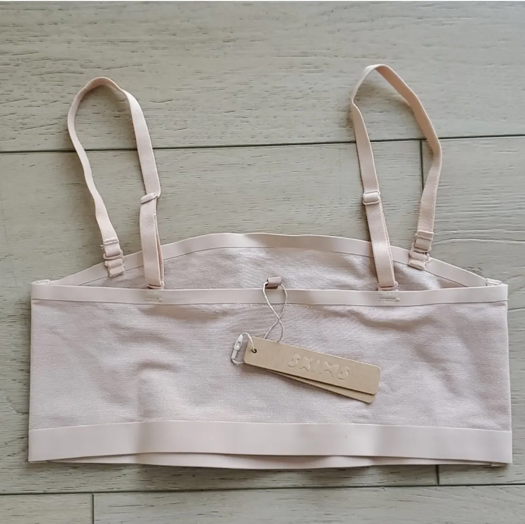 NWT!  Seamless Sculpt Bandeau Bra - Image 4