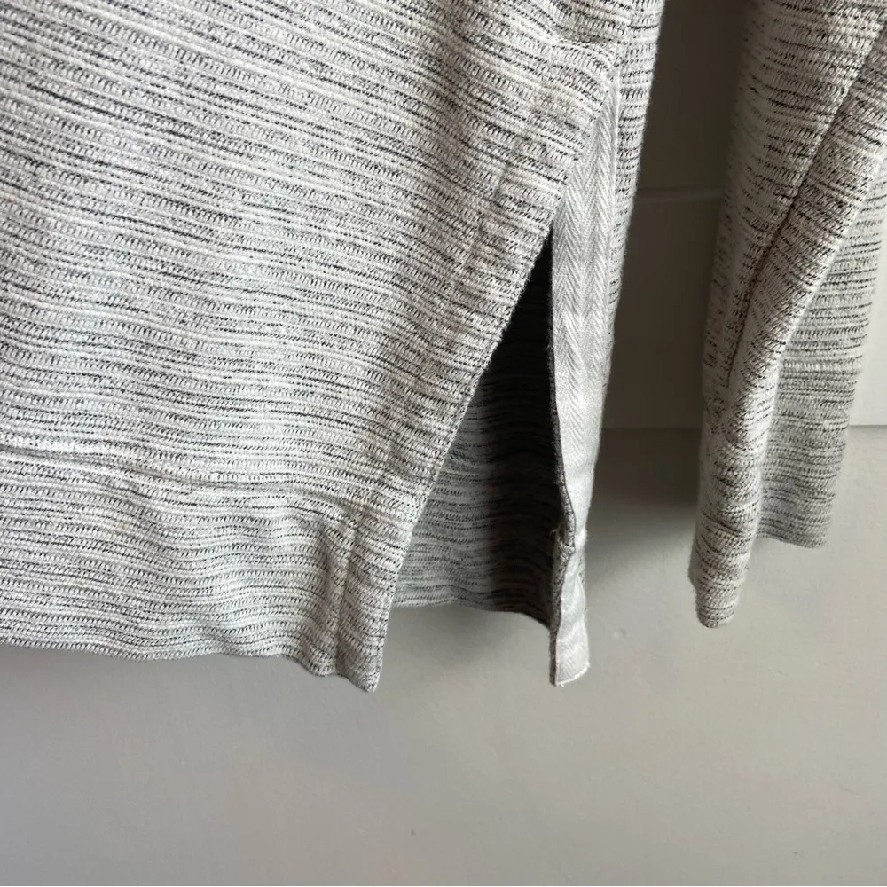 Aerie Heathered Light Gray Crewneck Sweatshirt - Image 7