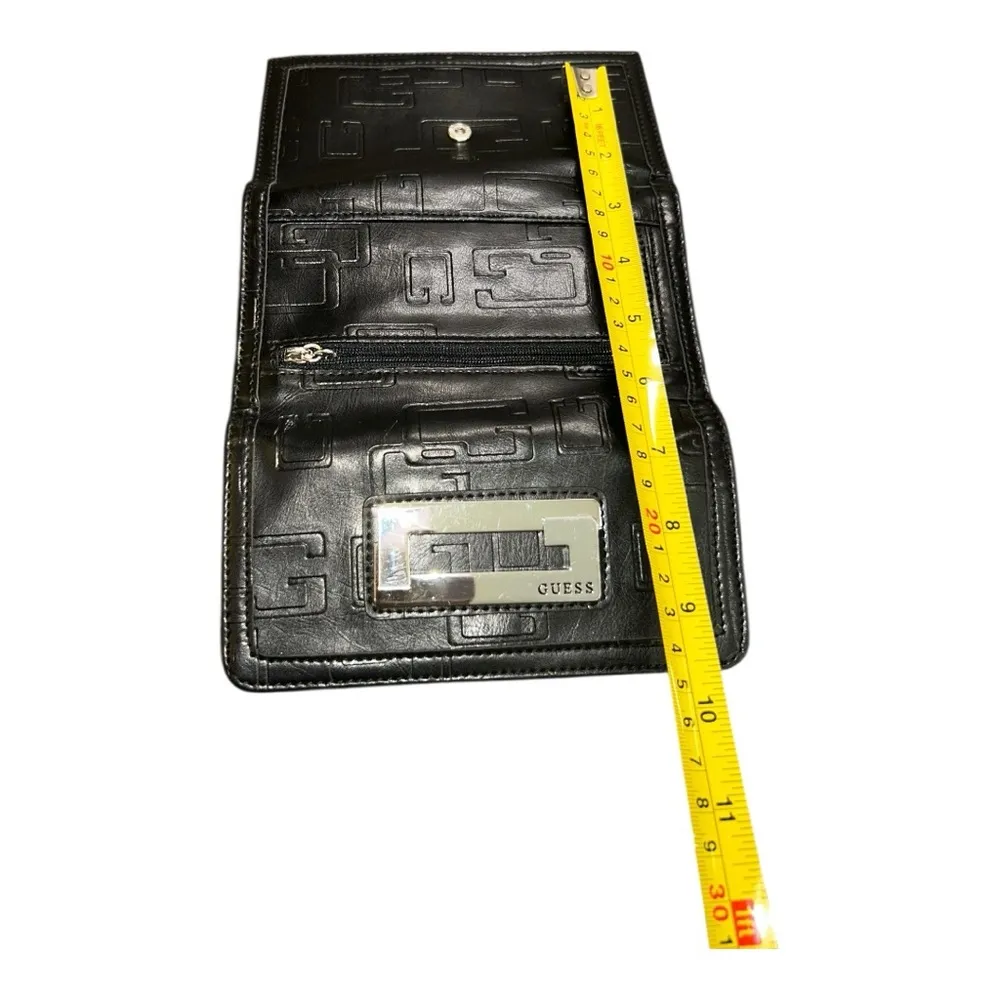 GUESS Embossed Black Wallet with Metal Accent - Image 4