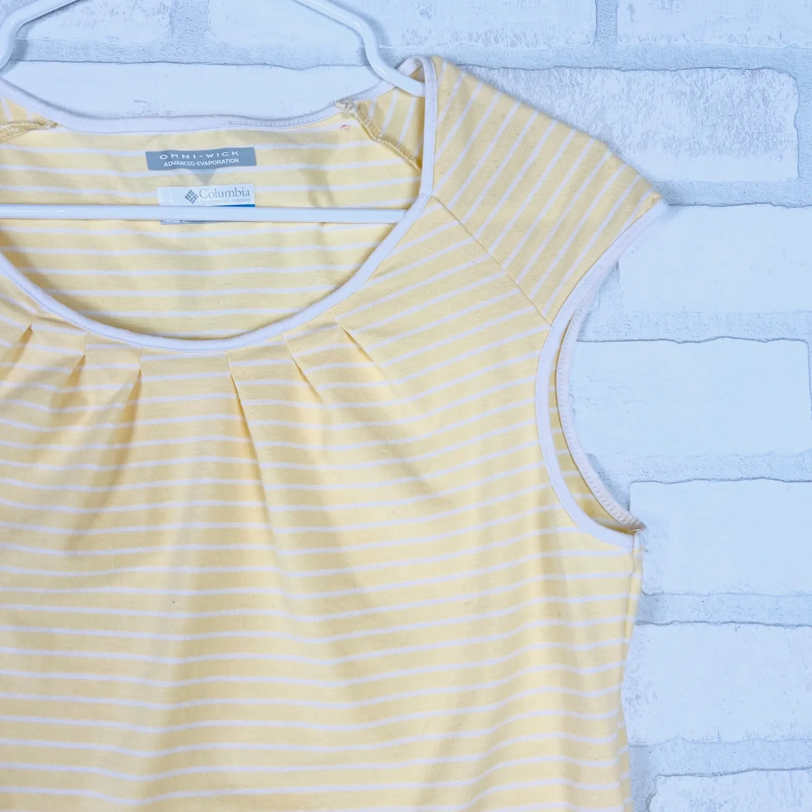 Columbia PFG Fishing Gear Omni Wick Sleeveless Top‎ Striped Yellow White Medium - Image 12