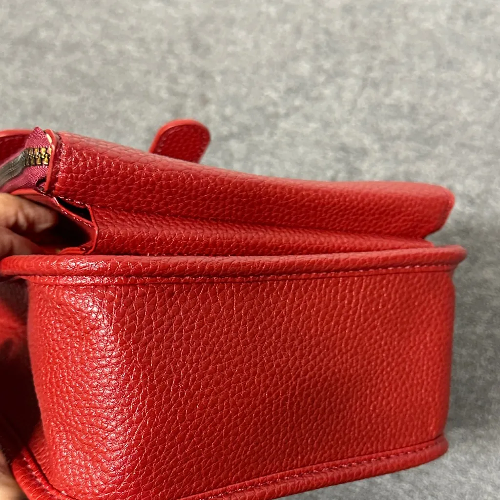 Elegant Red Crossbody Bag - Image 15