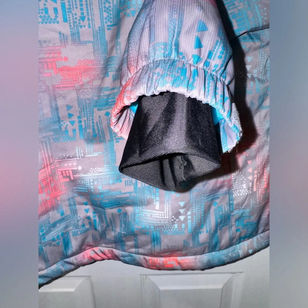 Chamonix CHX Collection Women's Marlow Abstract Ski Jacket, SIZE SMALL insulated - Image 6