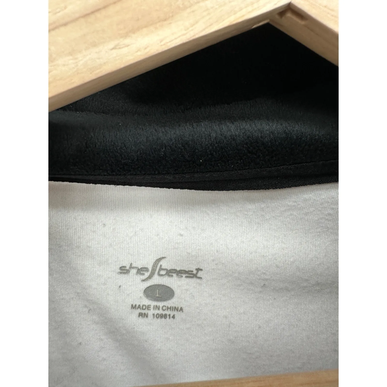 Shebeest Cycling Jacket Size L Full Zip Gray Cycling Lightweight Training White Size L - Image 6