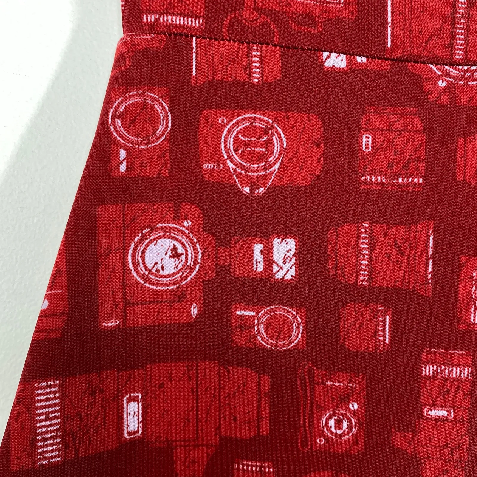 LuLaRoe Red Camera Printed Novelty A-Line Skirt Women's Size X-Small XS - Image 5