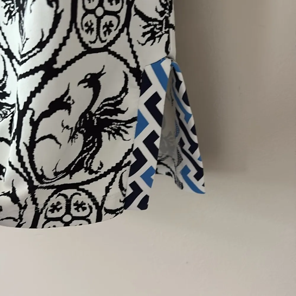 J McLaughlin Tunic Top Catalina Cloth Black White Phoenix Print 3/4 Sleeve Sz M - Image 7