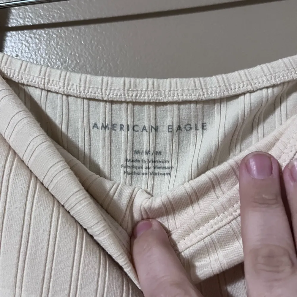 American Eagle Crop Top Medium - Image 2