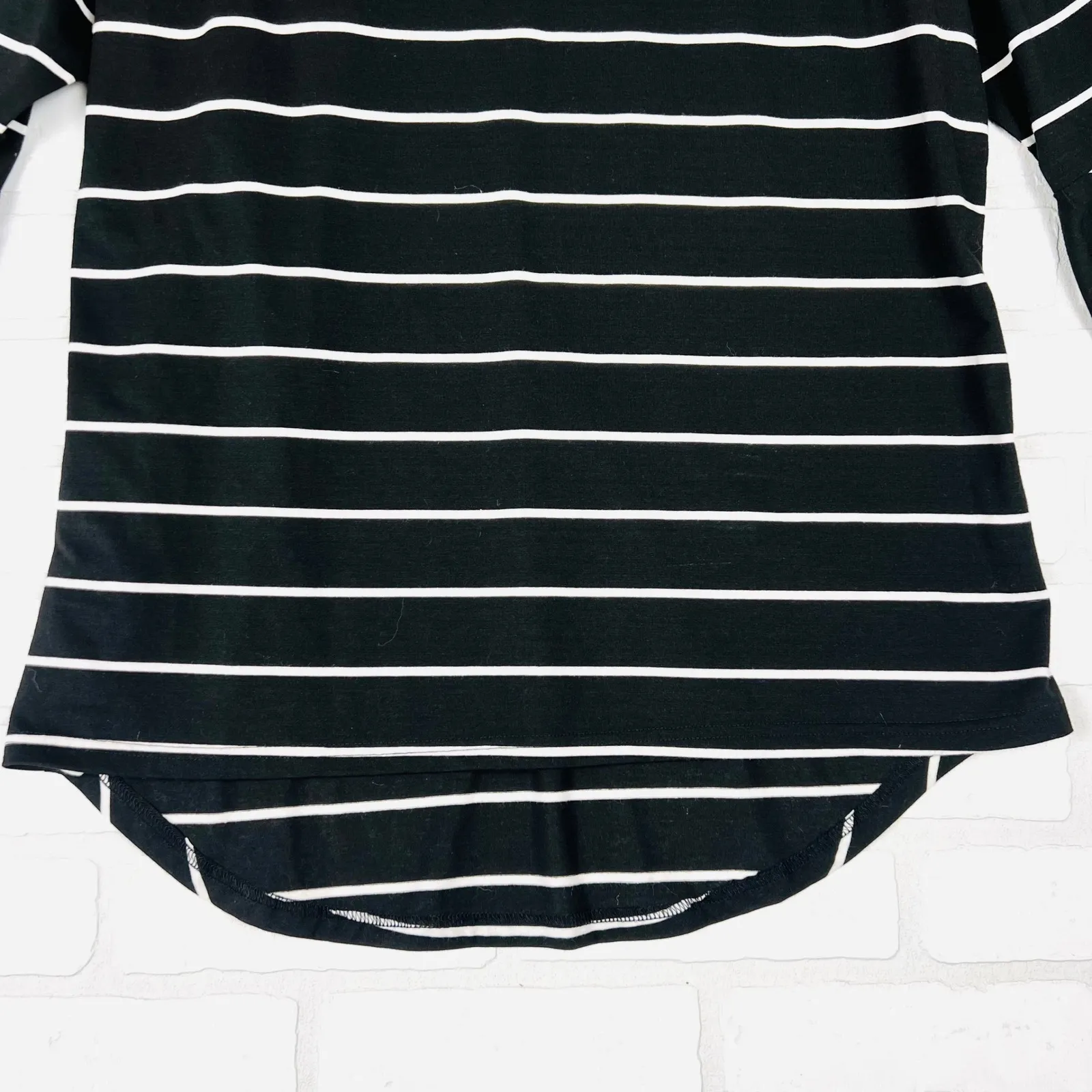 Tickled Teal Women's XL Top‎ Black White Striped Bell Sleeve Round Neck - Image 2