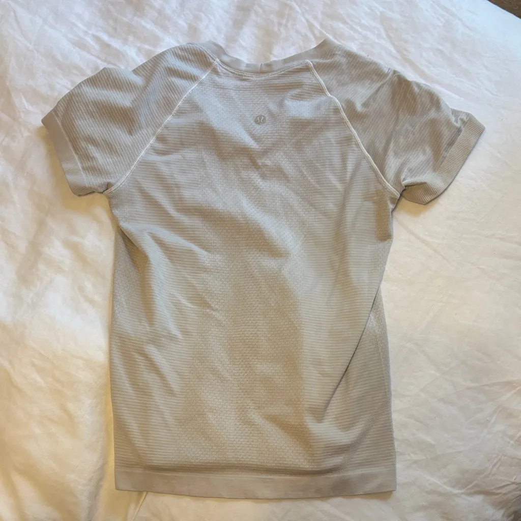 Lululemon Athletica Grey swiftly tech - Image 2