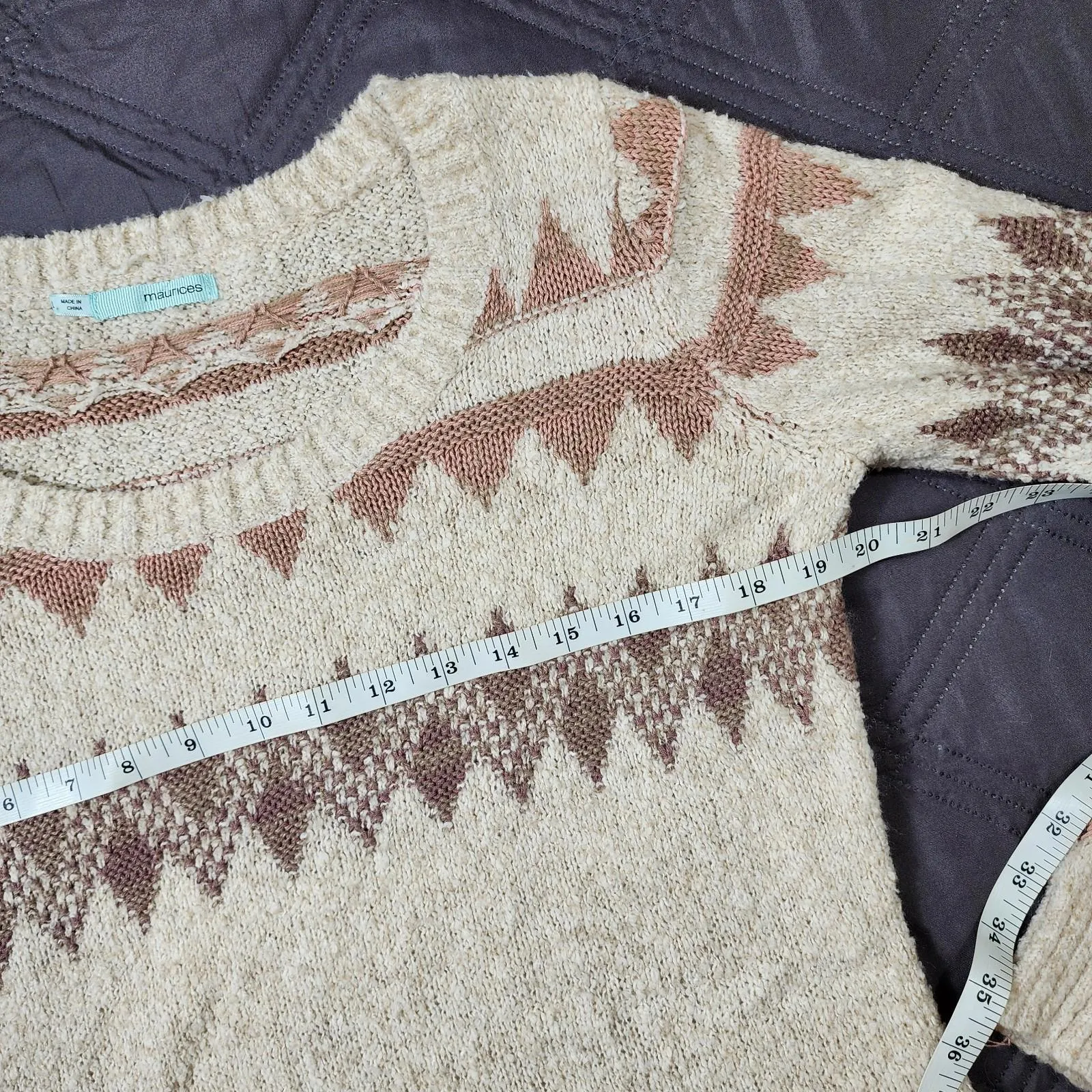 Maurices Neutral Long Sleeve Sweater Soft Beige Tan Size Large Geometric Western - Image 6