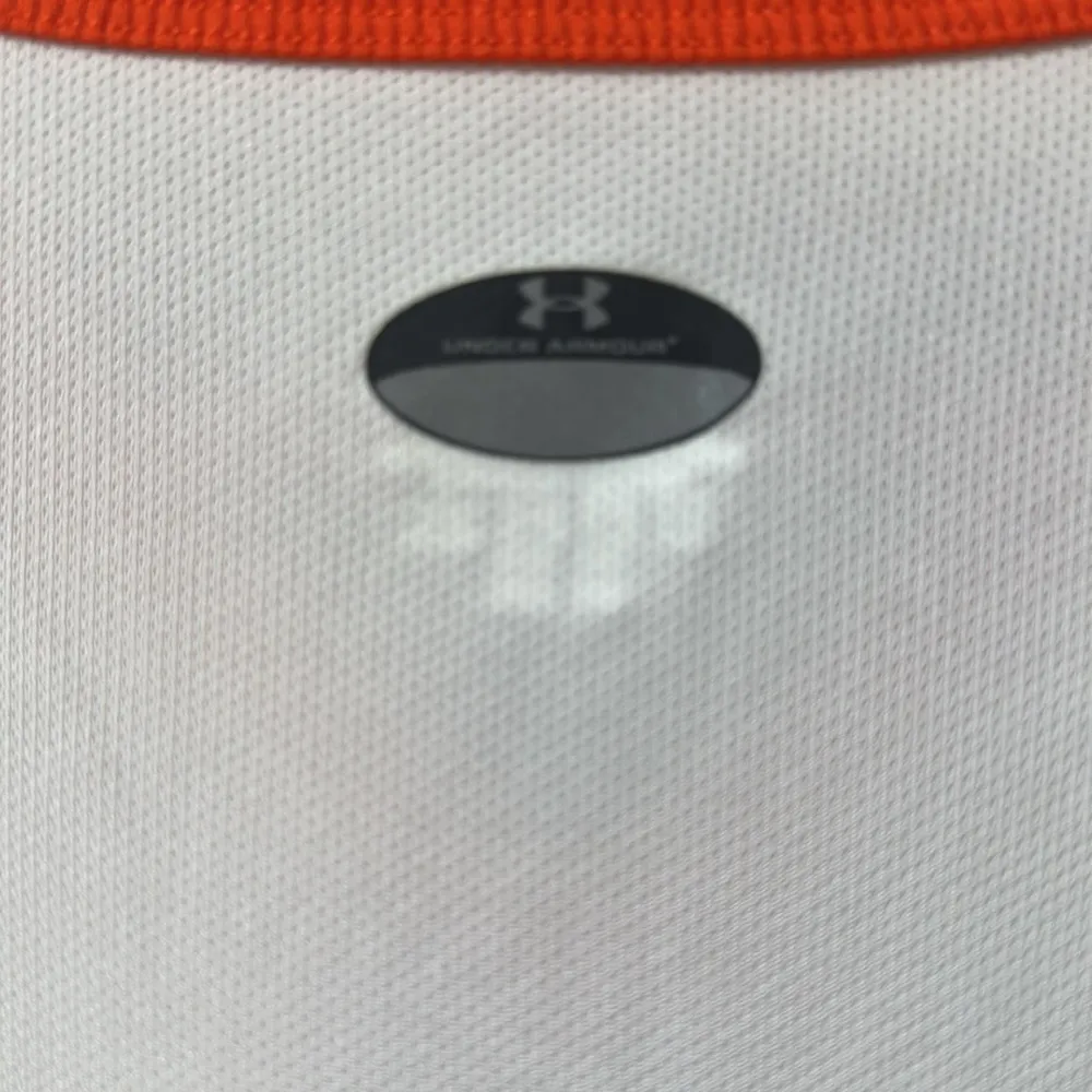 Under Armour  shirt size large. - Image 4