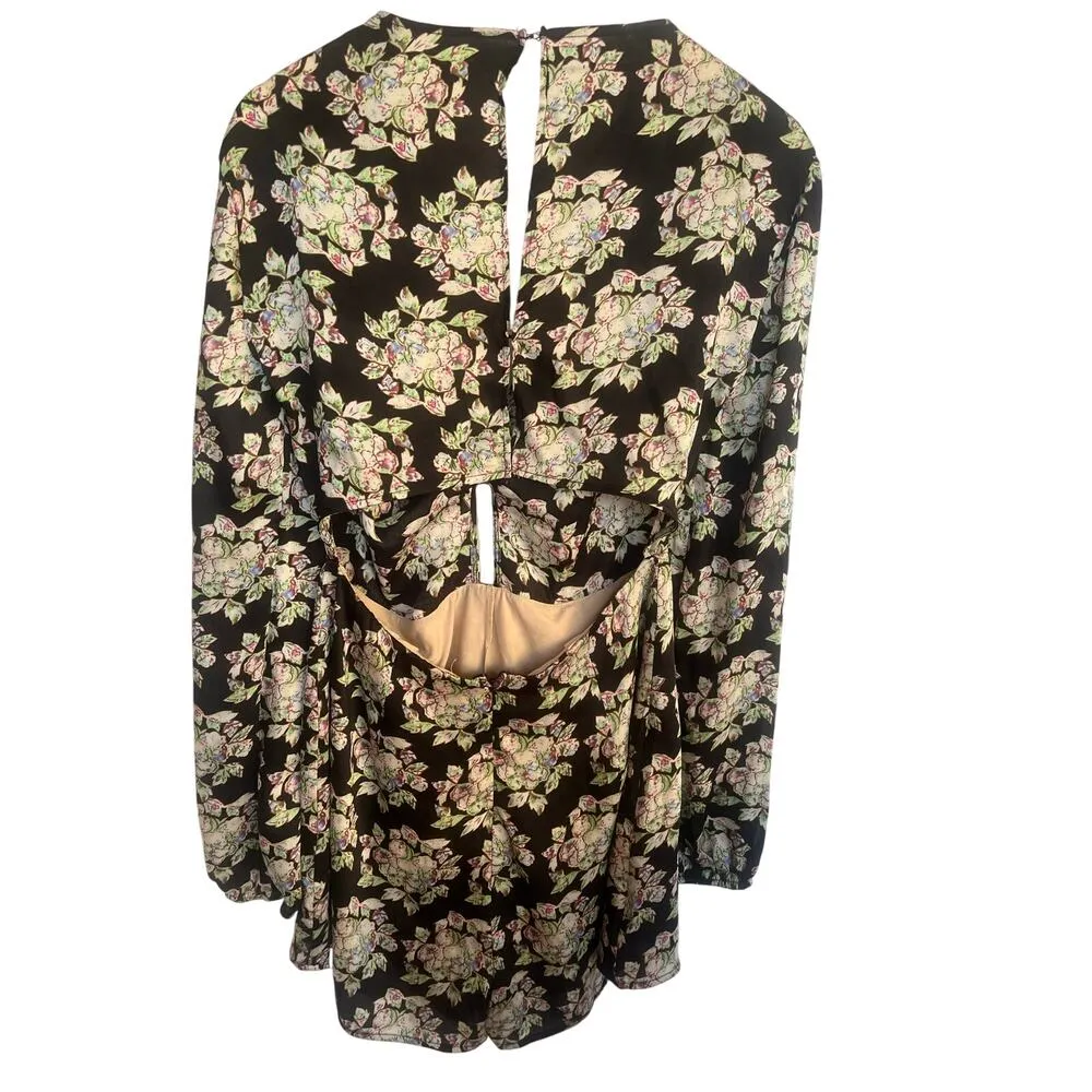 Boutique Floral Romper Open Back Large Black - Image 3