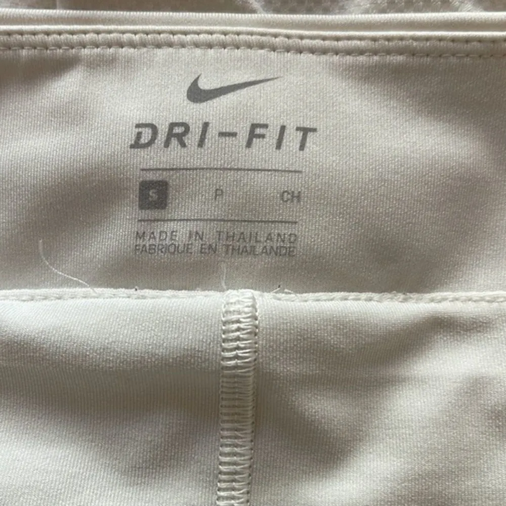 Nike DRI-FIT White Skorts Biker Shorts Tennis Golf Gym Size Small EUC #0836-ATH - Image 8