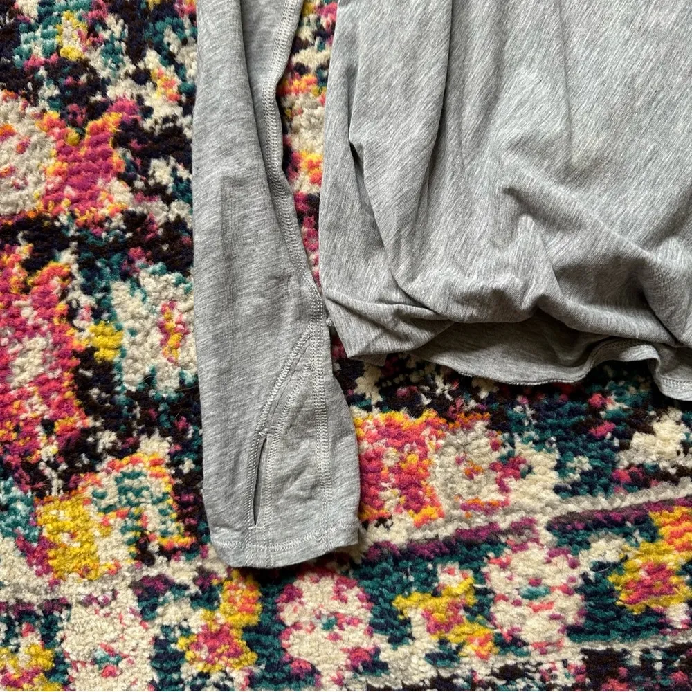 Lululemon Women’s Radiant Long Sleeve Top Size 2 Gray - Image 6