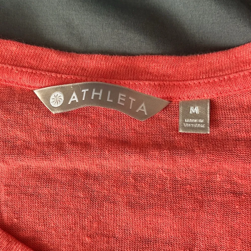 Athleta Twist Front Muscle TShirt Coral Size Medium - Image 6