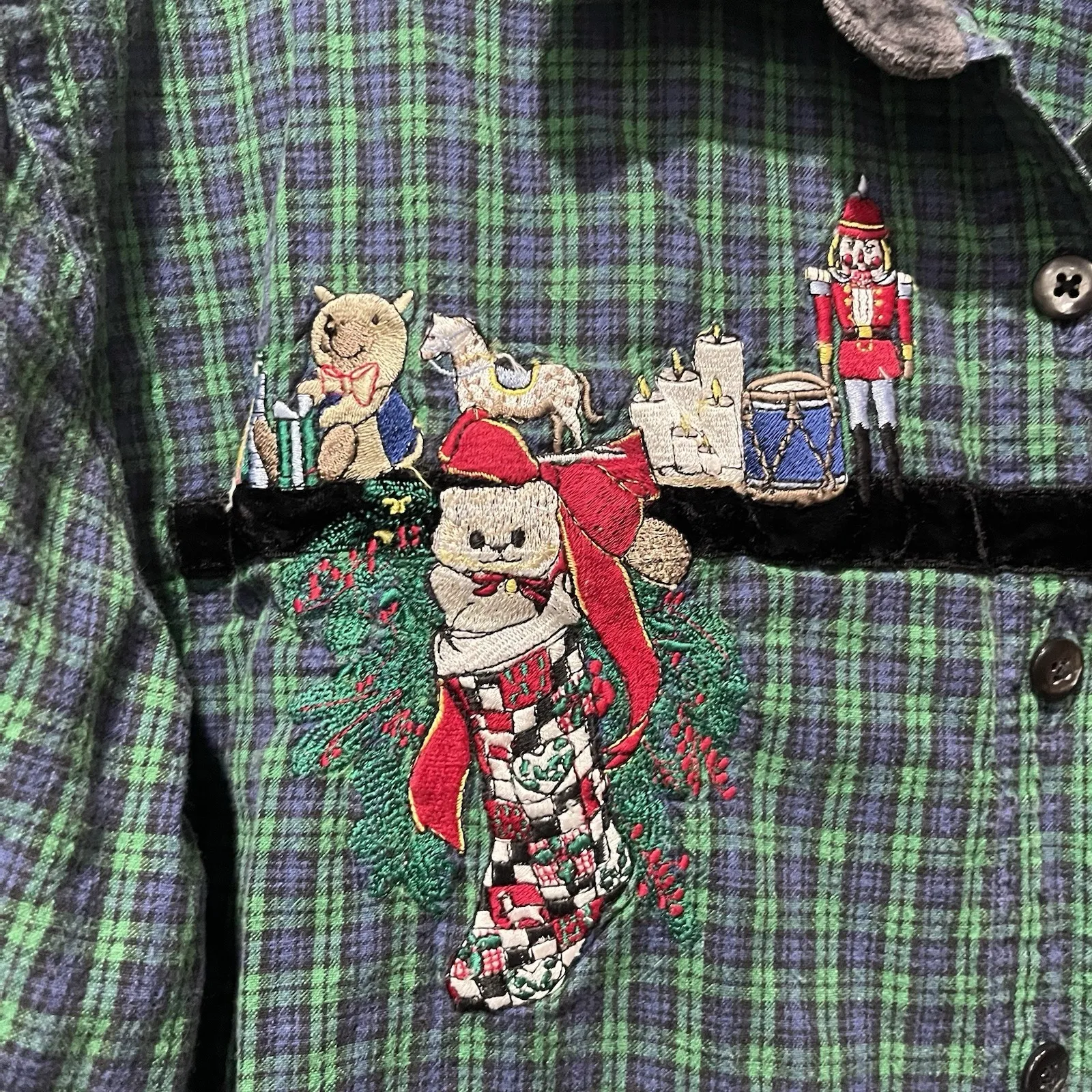 Vintage Faded Glory Christmas plaid Button Up Size 14W Embroidered Velvet Collar - Image 5