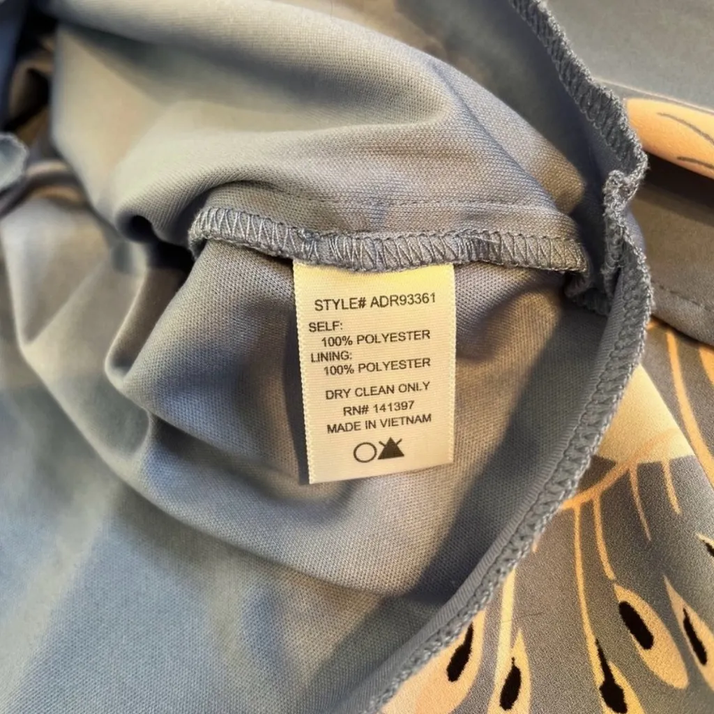 Astr the Label Midi Floral Wrap Dress Size Small Blue Strappy Lined V Neck Flowy - Image 8