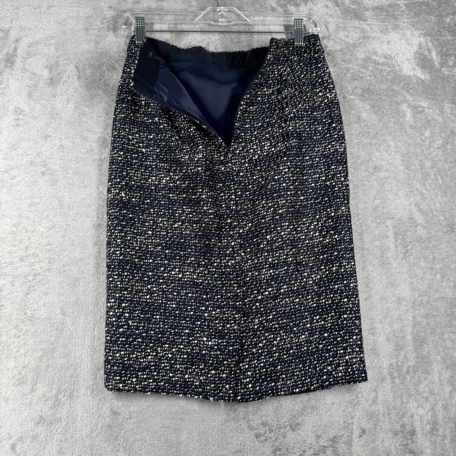 J. Crew Skirt Women Tweed Pencil Frayed Hem Career Wear Black White Blue Size 00 - Image 4