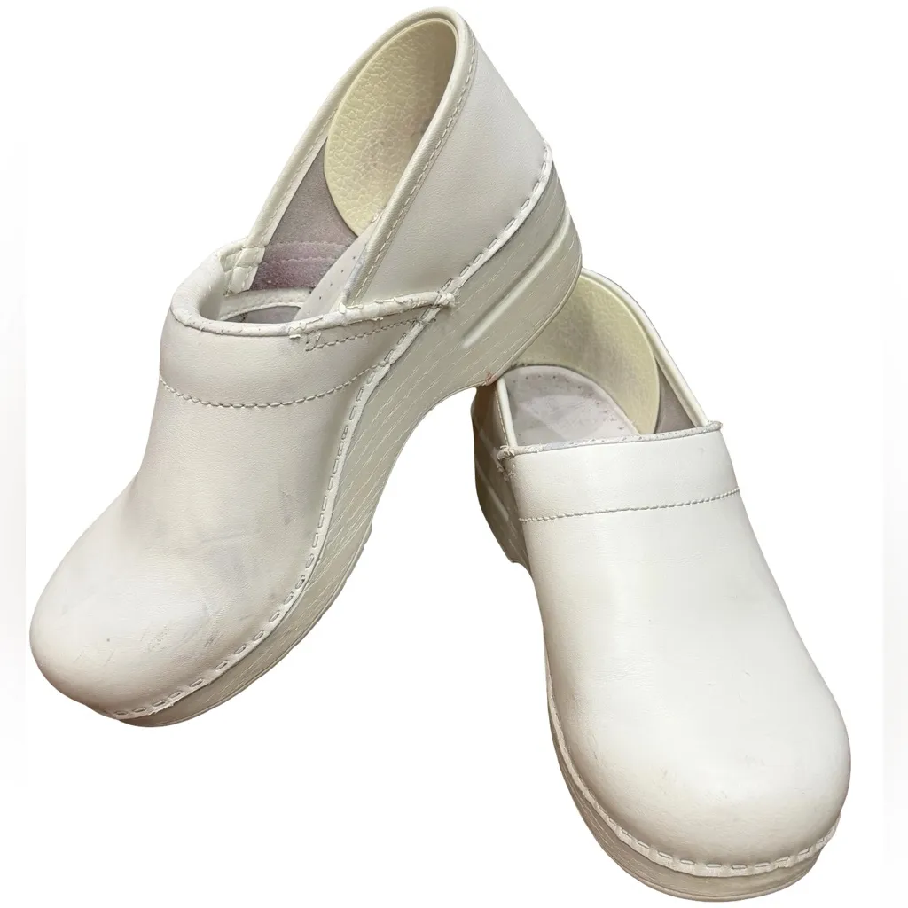 👟 Dansko Professional White Box Leather Clogs – EU 39 / Women’s 8.5–9 - Image 7