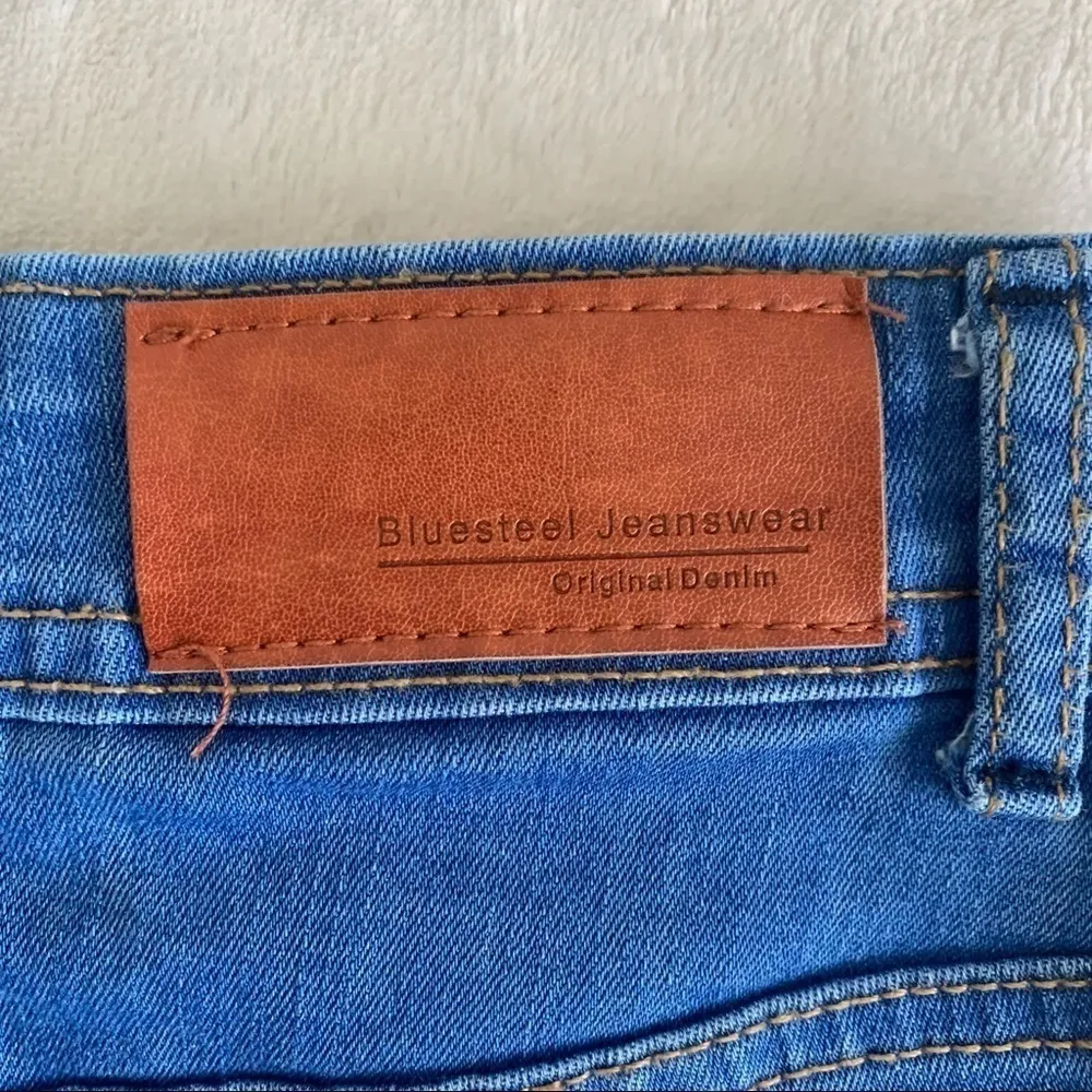 𝅺Bluesteel denim HIGH WAIST denim Jean shorts size 24 BLUE raw hem STRETCHY NEW - Image 8
