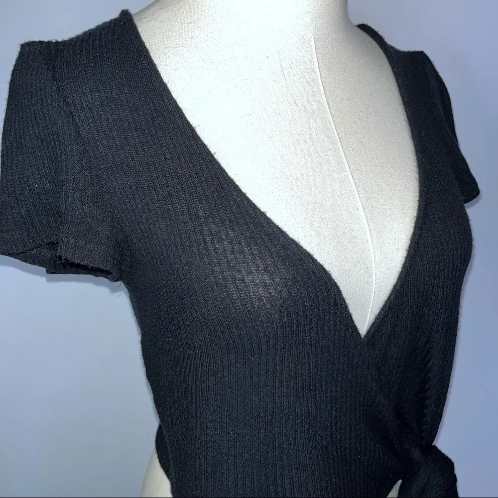 URBAN OUTFITTERS // PROJECT SOCIAL T Bailey Black Ribbed Wrap V Neck Top XS - Image 7