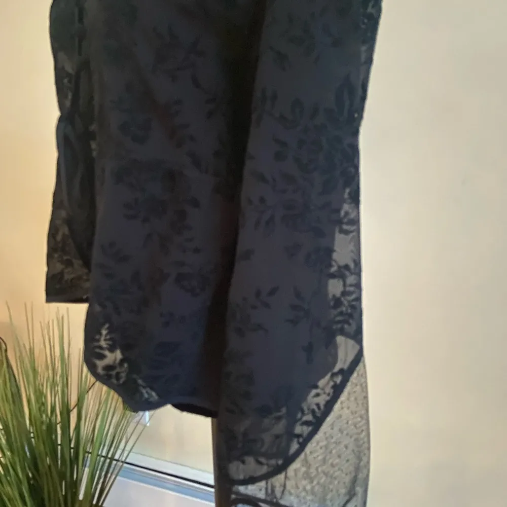 BCBG Generation Floral Velvet Blouse - Image 4