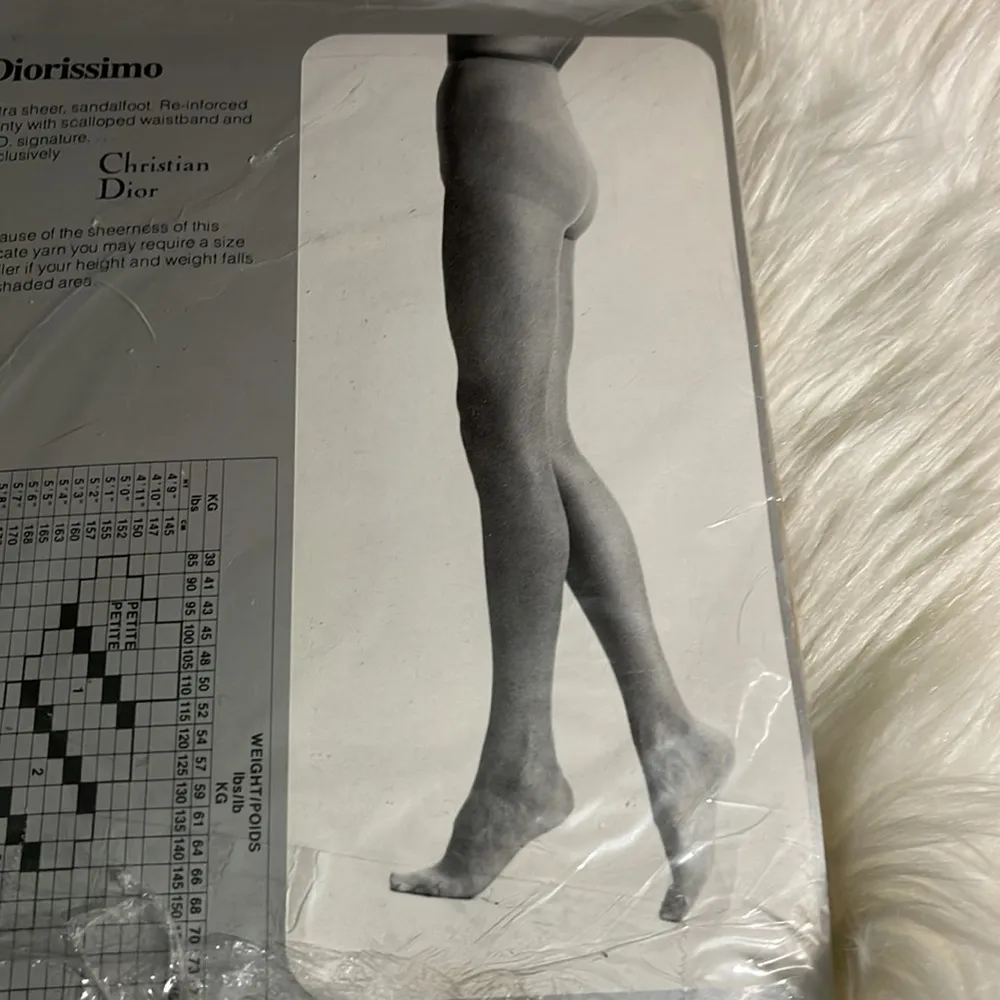 Christian Dior Diorissimo French Champagne Ultrasheer Sandalfoot Pantyhose Sz 1 - Image 8