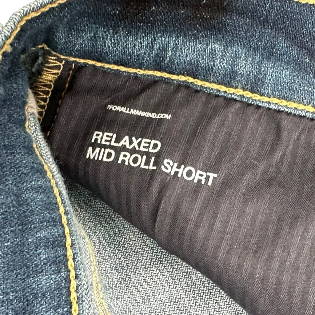 NEW/NWT 7FAMK Relaxed Mid Roll Jean Shorts Medium Wash Distressed Size 31 - Image 5