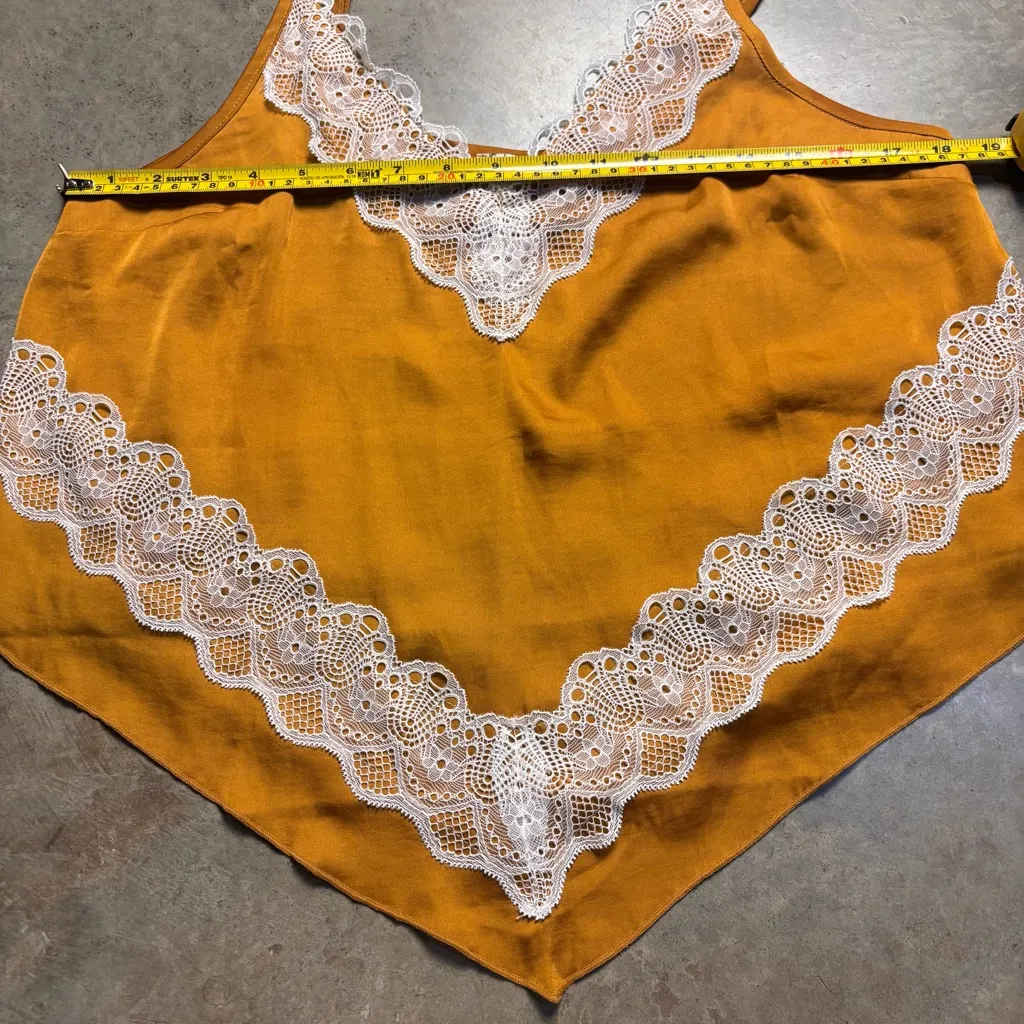 Free People Your Eyes Cami Boho Golden Lace Hippie Tanktop Size Large - Image 4