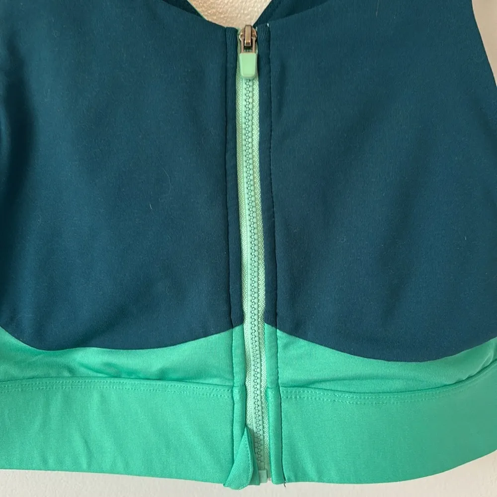 Fabletics No-Bounce Sports Bra Zip-Up Size Medium Green High Impact - Image 3