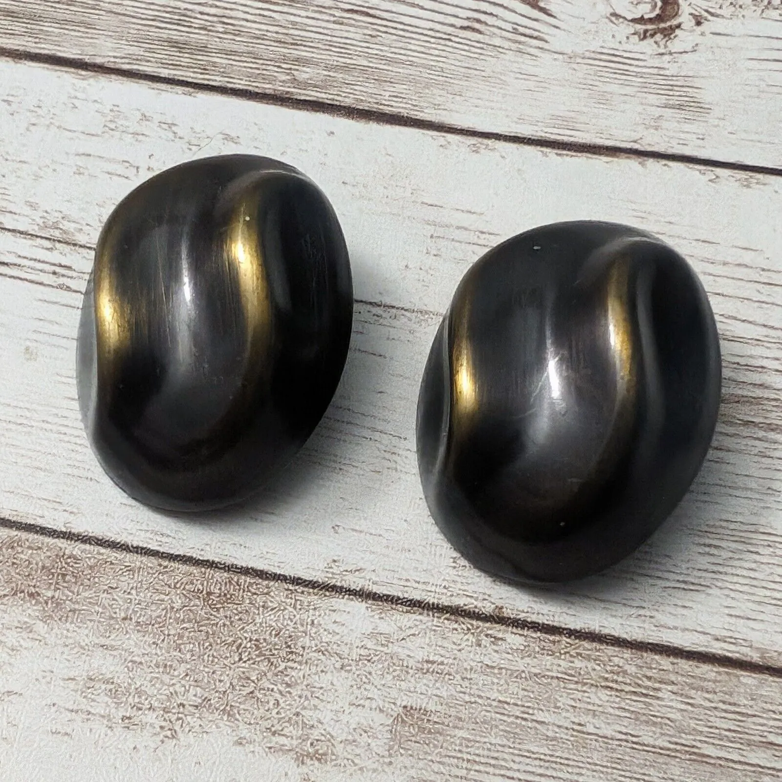 Vintage Clip On Earrings - Image 5