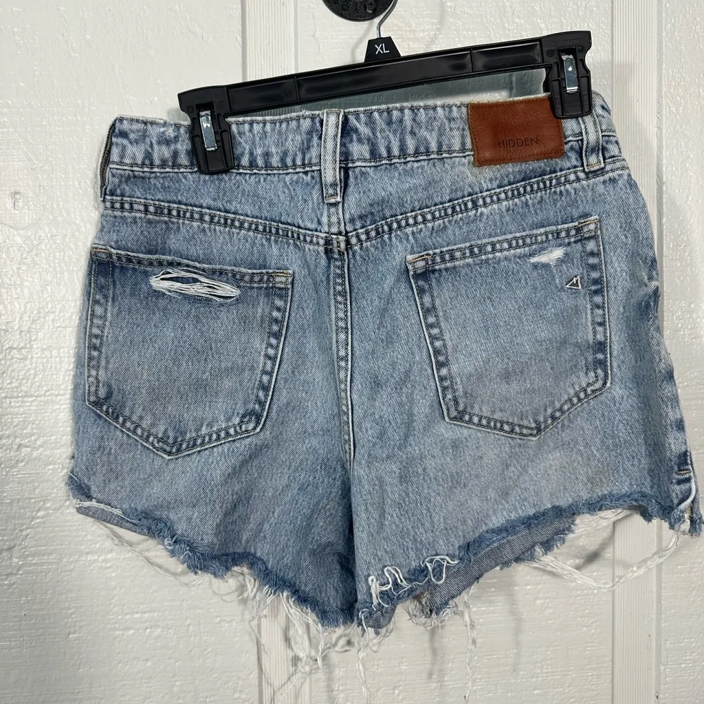 Hidden Los Angeles Distressed Button fly Jean Shorts Size Medium EUC - Image 6