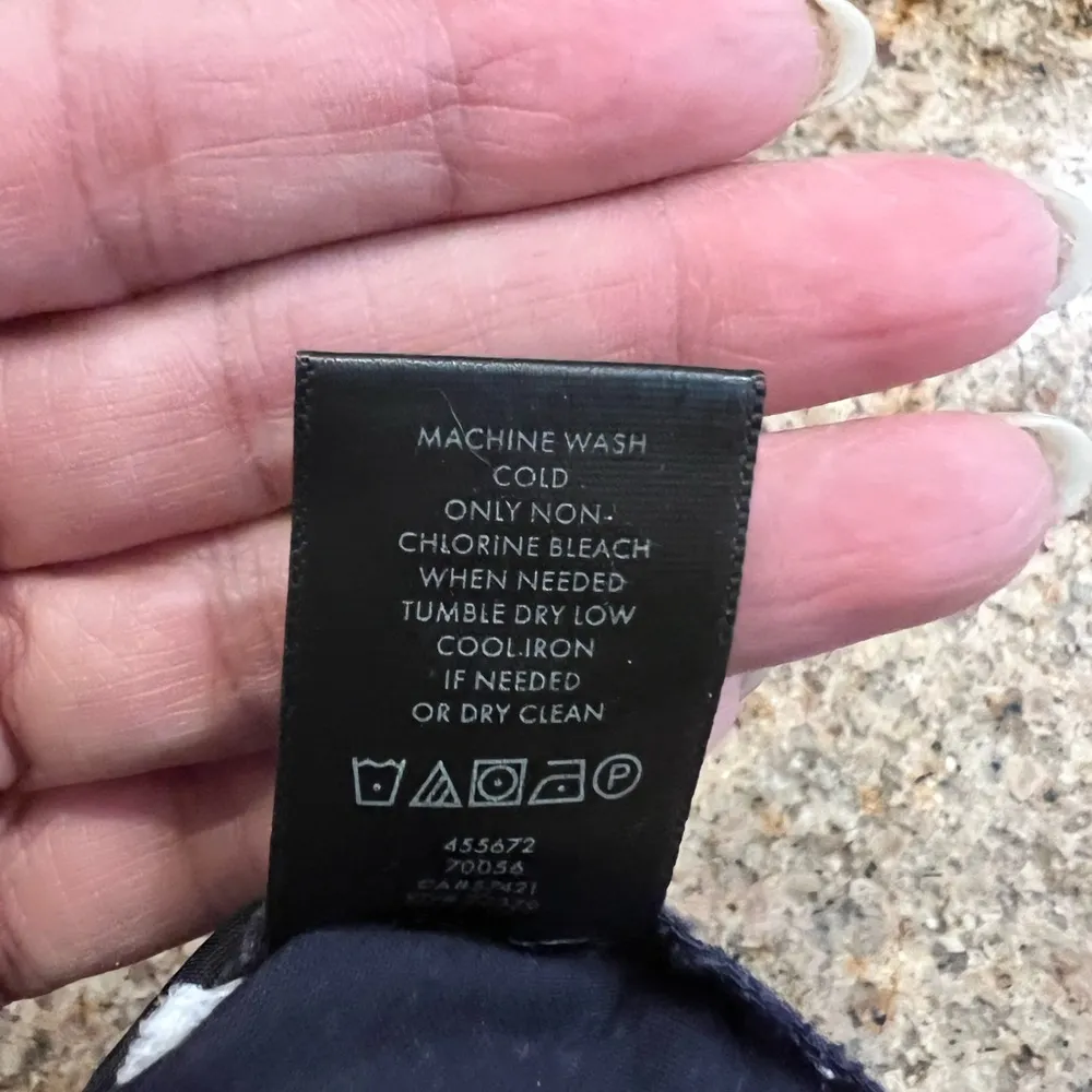 Ann Taylor Atlantic Navy Boardwalk Shorts Tailored Design classic fit EUC - Image 9