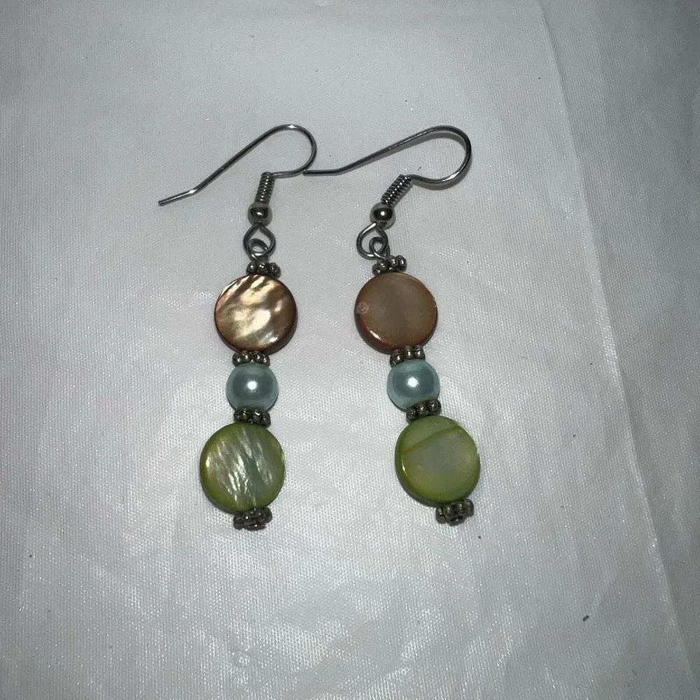 Dangle Freshwater Pearl Disc Earrings - Image 5