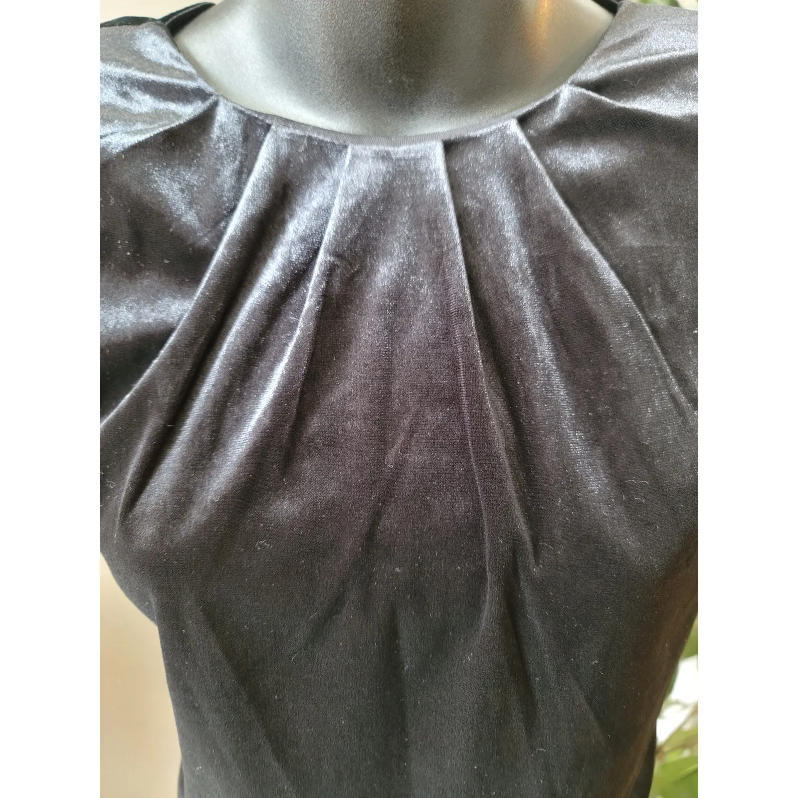 Express Bodysuit Women Size Small Black Sleeveless Pleated Front Snap Closure - Image 5