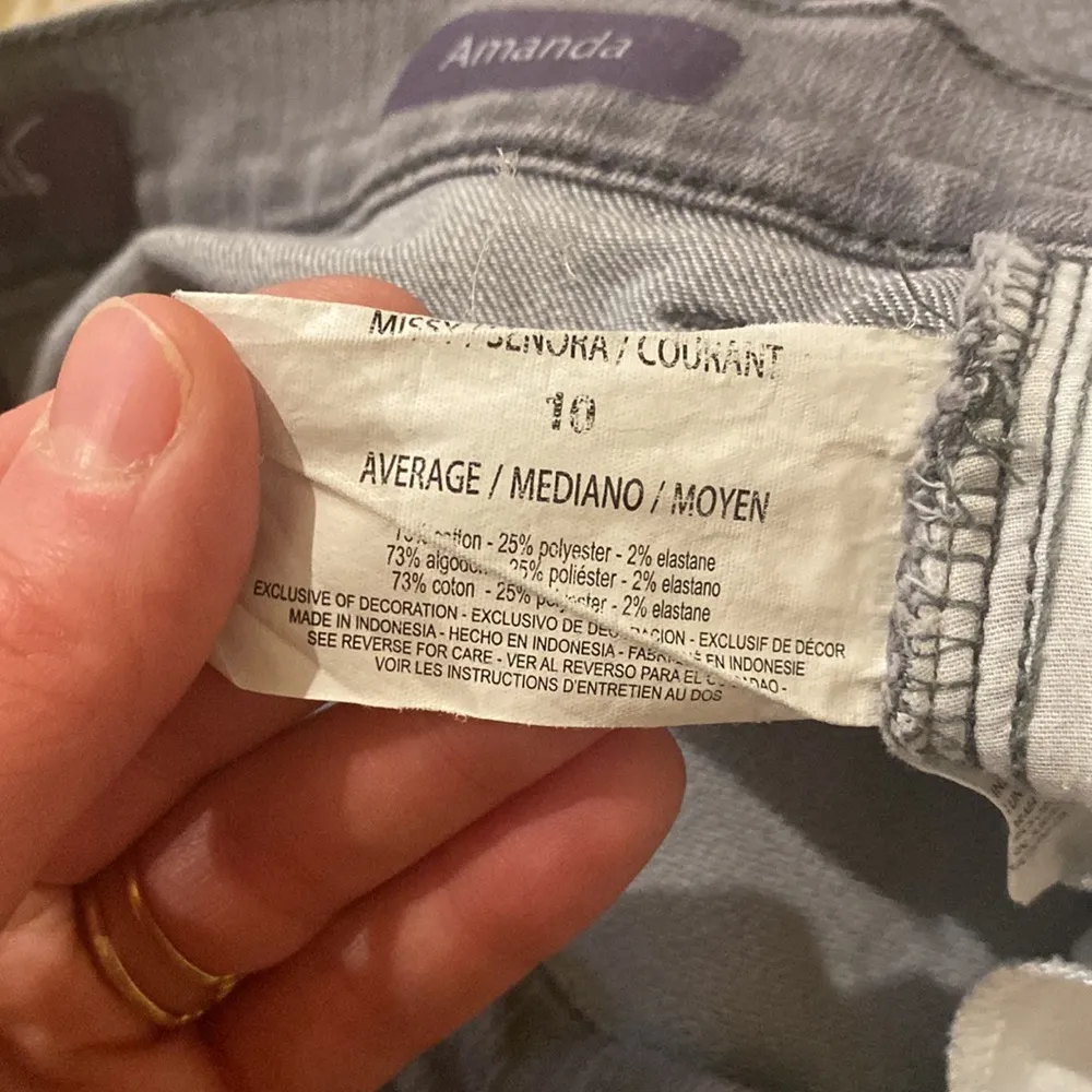 Gloria Vanderbilt Gray High Rise Straight Leg Amanda Denim Jeans EUC Sz 10 - Image 3