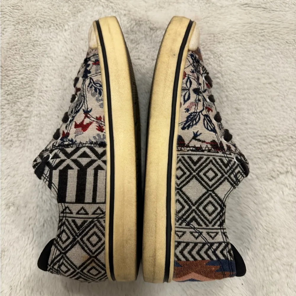 Keen  Elsa IV sneakers women’s size 8 - Image 5