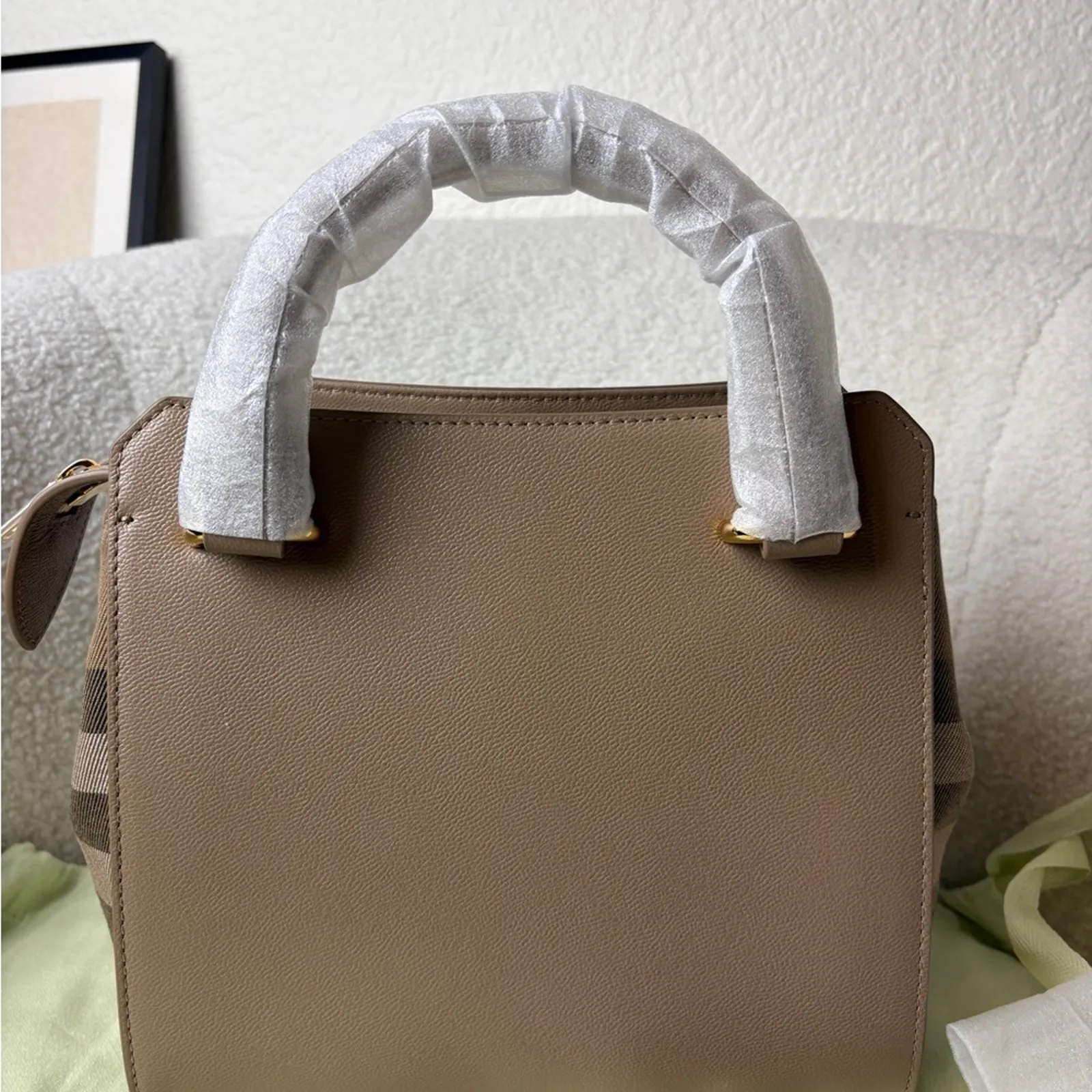 Burberry Tan Satchel Bag - Image 5