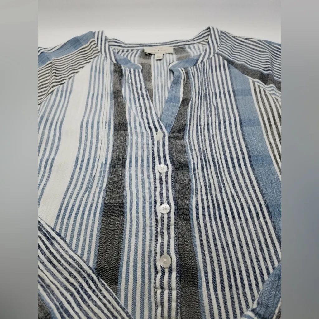 Lucky Brand women’s chambray long sleeve striped shirt - Image 2