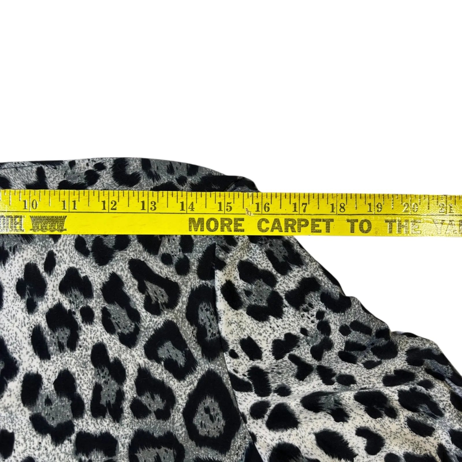 Leopard Print Button Front Dress Women's Size Med Long Sleeve V Neck Black - Image 9