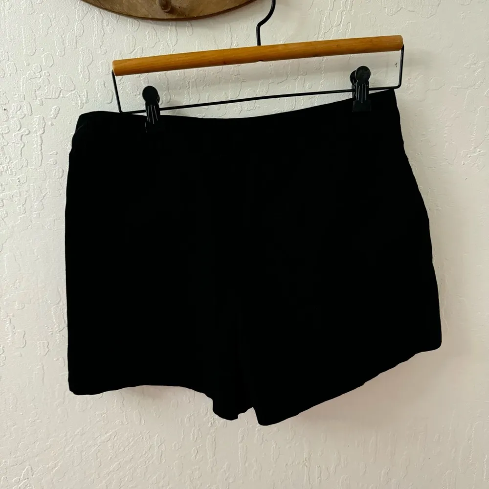 Double Zero Black Pleated Shorts Button Zip Closure Size Large - Image 6