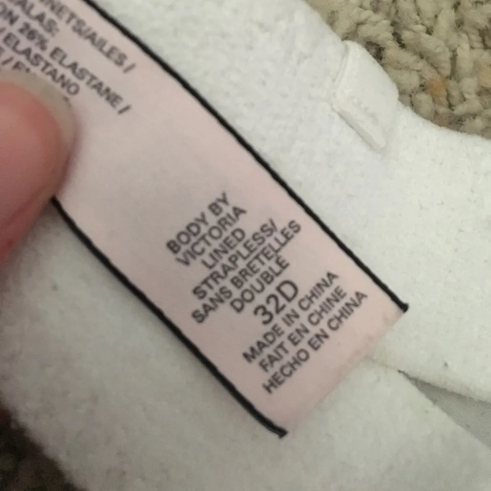 White Lace Strapless Bra - Image 3