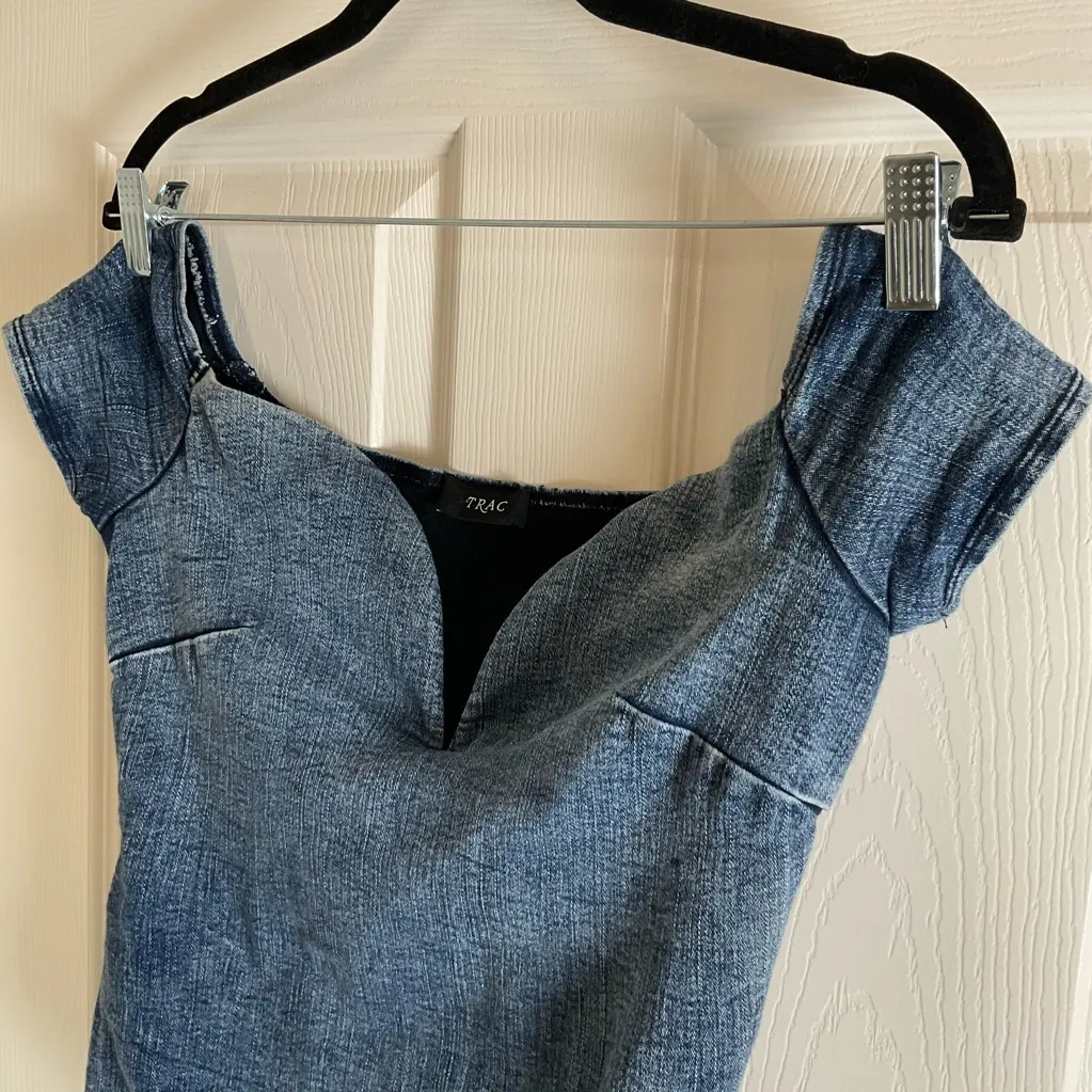 TRAC Blue Denim Off-the-Shoulder Sweetheart Bodysuit Size m - Image 3