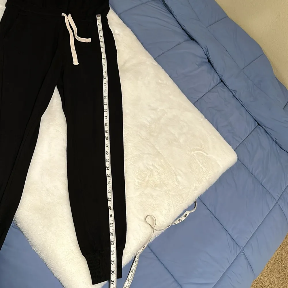 Monrow short sleeve drawstring waist jogger size small jumpsuit Black - Image 13